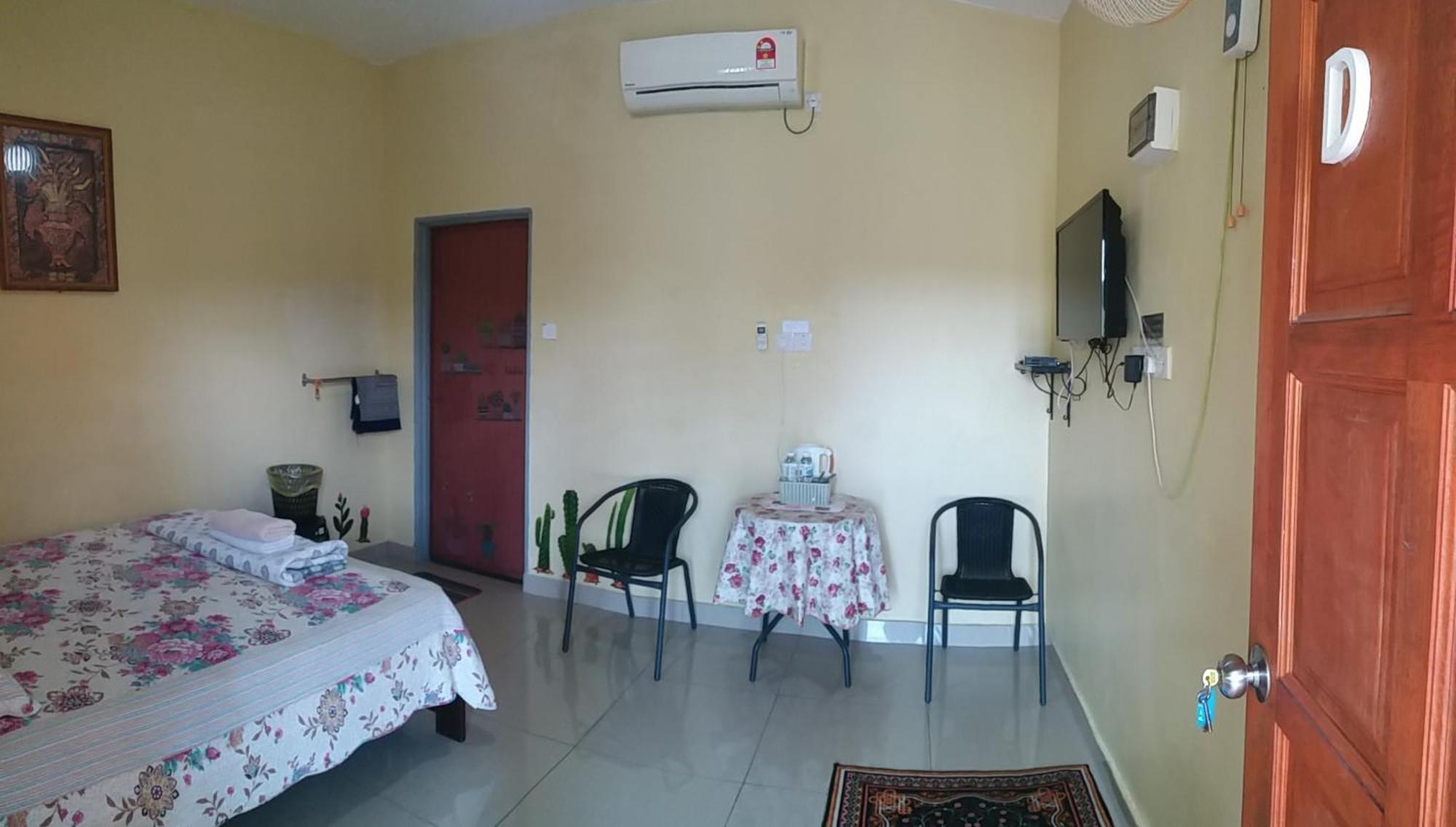 Dhia Irdina Homestay Paya Rewak Exterior foto